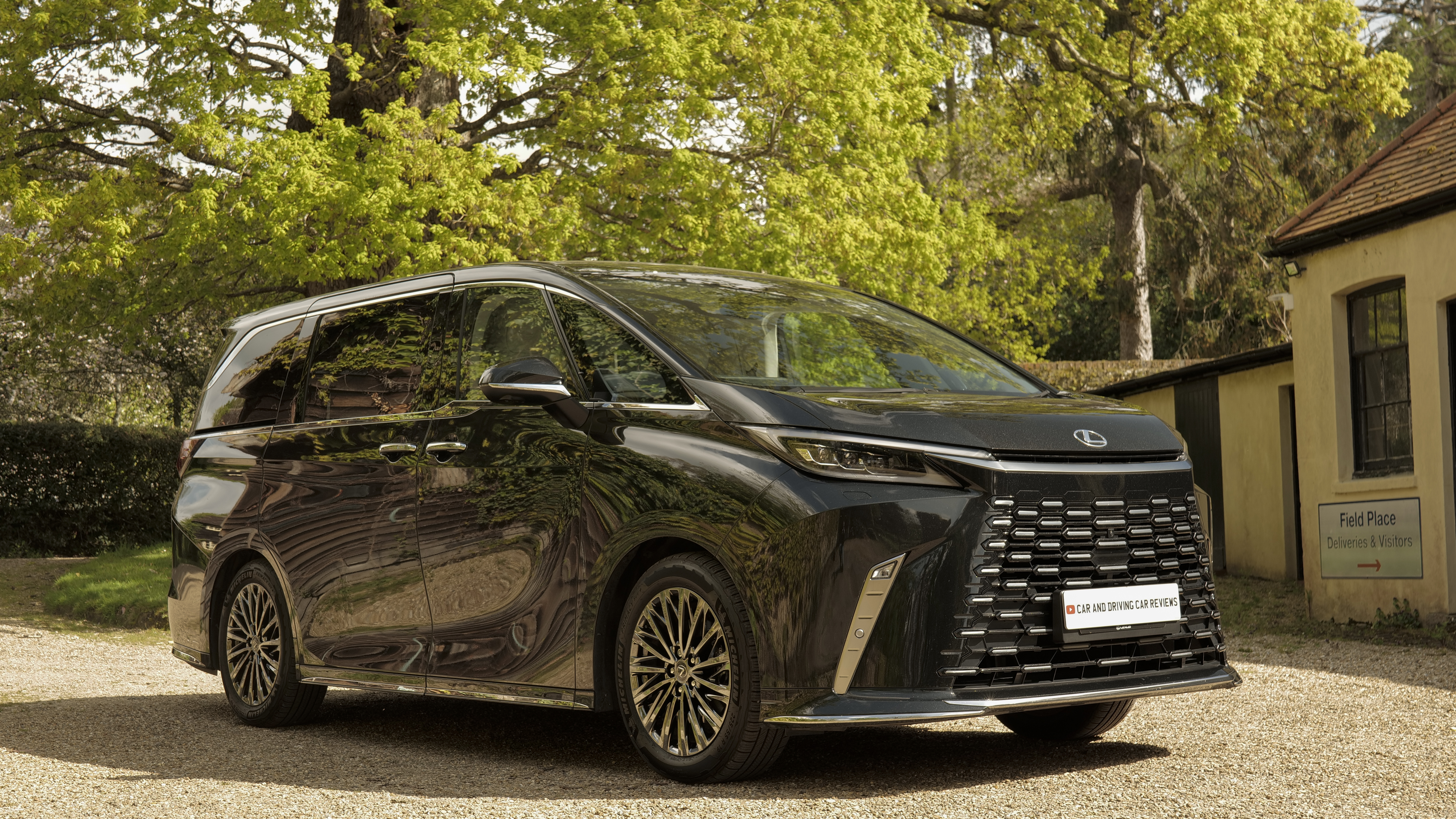 LEXUS LM ESTATE Electric Lease